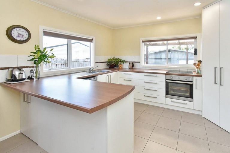 Photo of property in 1/454 Great South Road, Opaheke, Papakura, 2113
