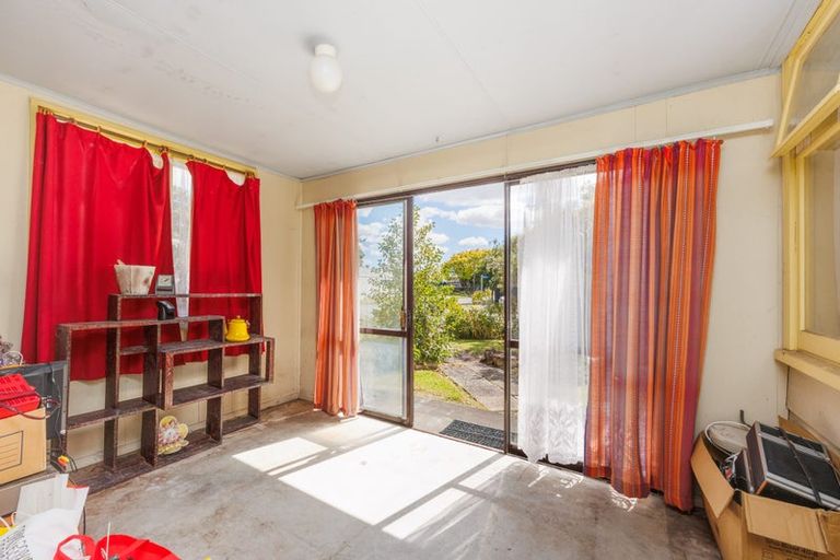 Photo of property in 34 Rhodes Drive, Kelvin Grove, Palmerston North, 4414