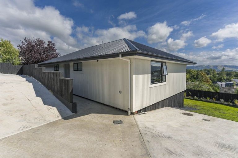 Photo of property in 21 Braeside, Kinmont Park, Mosgiel, 9024
