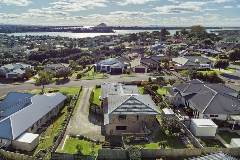 Photo of property in 6 Maddison Place, Welcome Bay, Tauranga, 3112