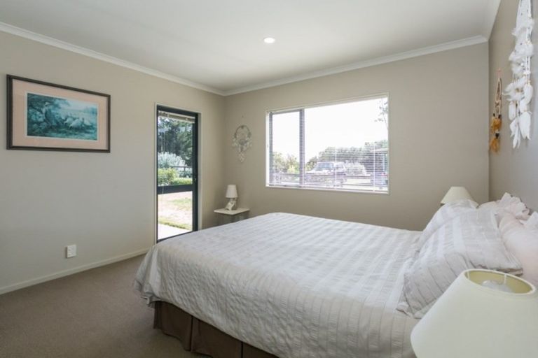 Photo of property in 16 Airini Road, Waimarama, Havelock North, 4294