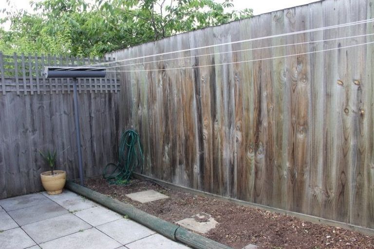 Photo of property in 3/10 Courtenay Street, St Albans, Christchurch, 8014