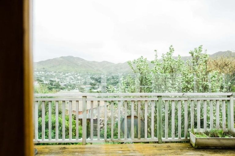 Photo of property in 19 Bankot Crescent, Ngaio, Wellington, 6035