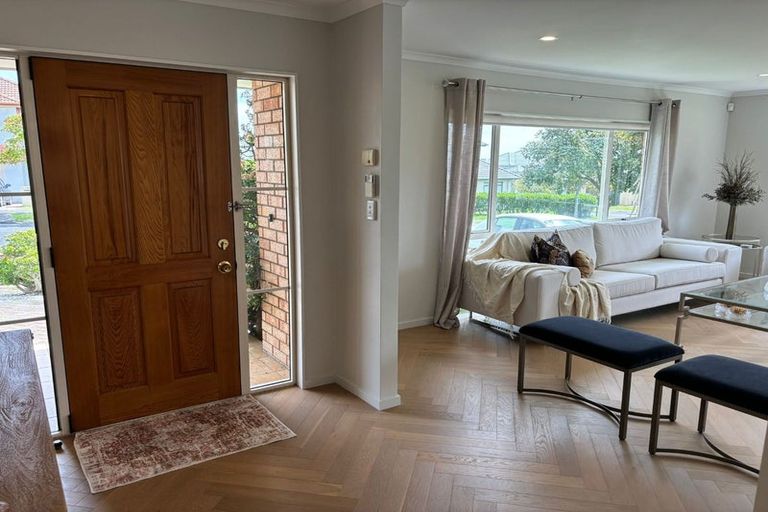 Photo of property in 21 Eaglemont Drive, East Tamaki Heights, Auckland, 2016