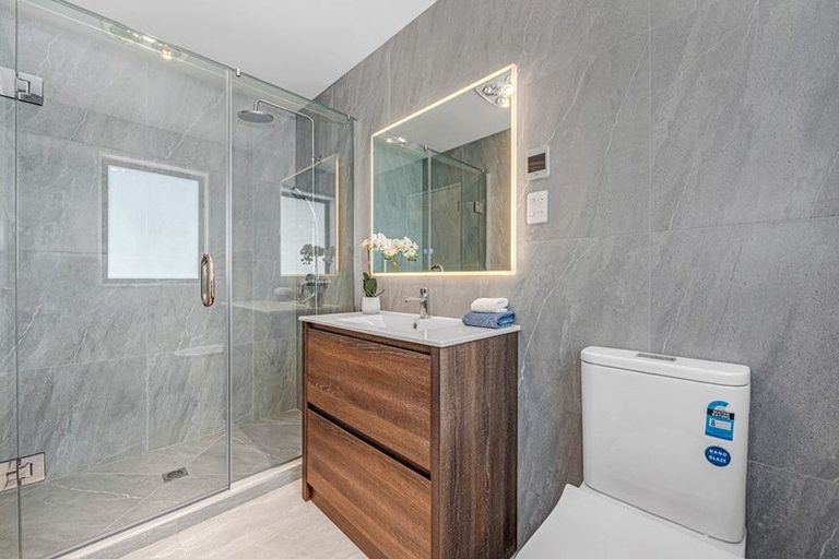 Photo of property in 54 Drumbuoy Drive, Flat Bush, Auckland, 2019