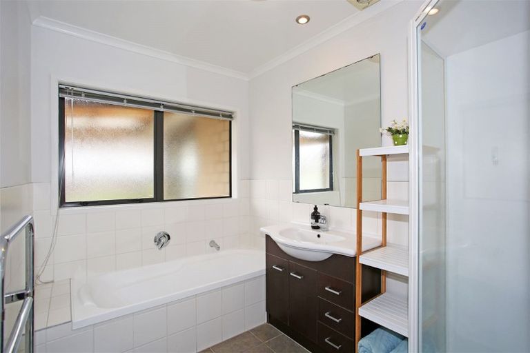 Photo of property in 1 Ward Street, Pukekohe, 2120