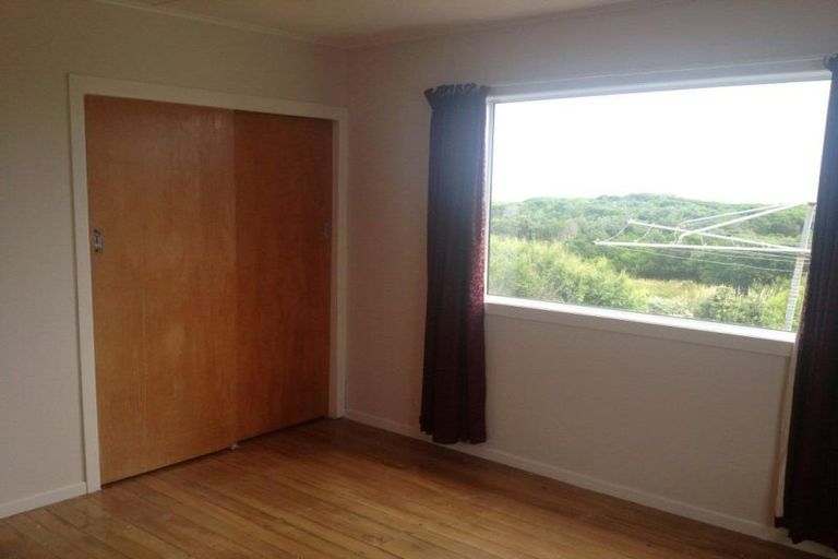 Photo of property in 77 Karaka Street, Castlecliff, Whanganui, 4501