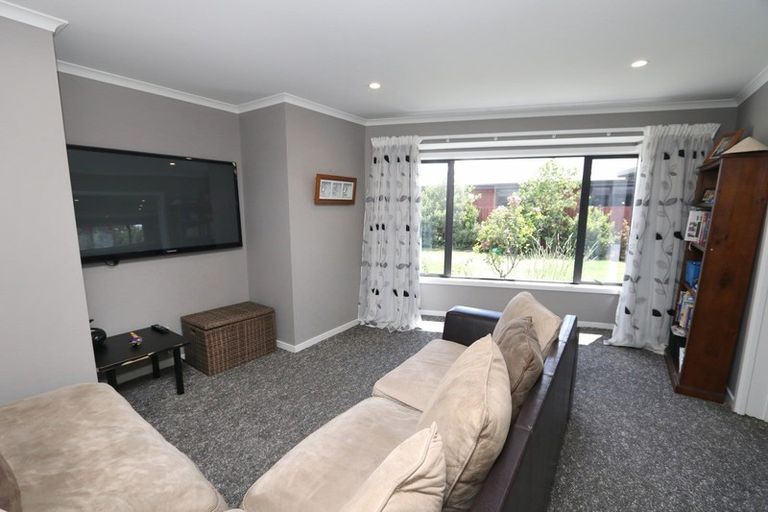 Photo of property in 9 Whiteoak Grove, Tinwald, Ashburton, 7700