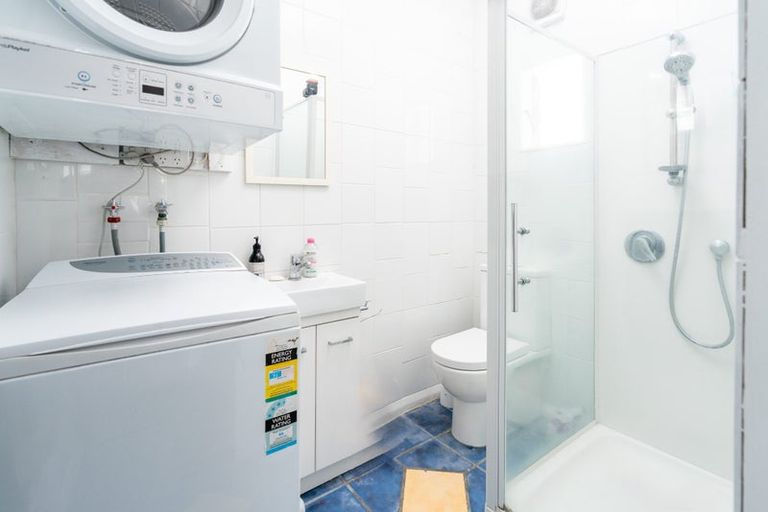 Photo of property in 29 Newman Terrace, Thorndon, Wellington, 6011