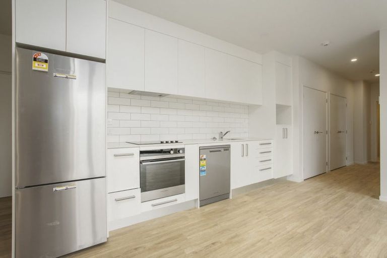 Photo of property in 103/165 Lake Road, Northcote, Auckland, 0627