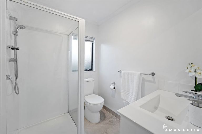 Photo of property in 2 Whitbourne Heights, Manurewa, Auckland, 2105