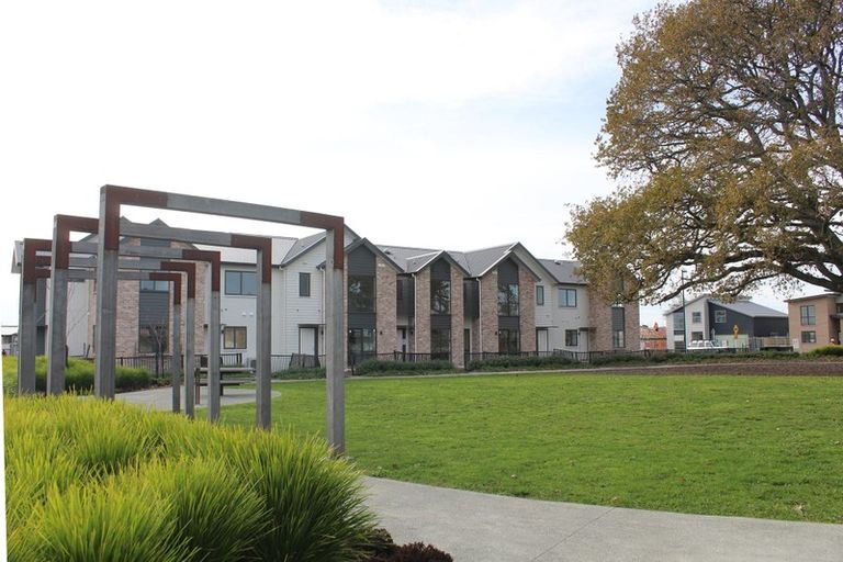 Photo of property in 56 Pepene Avenue, Takanini, 2112