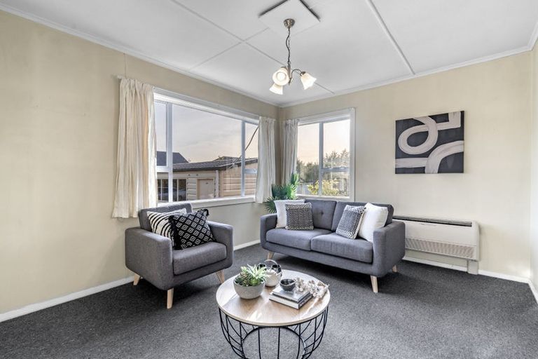 Photo of property in 16 Lockerbie Street, Turnbull Thomson Park, Invercargill, 9810
