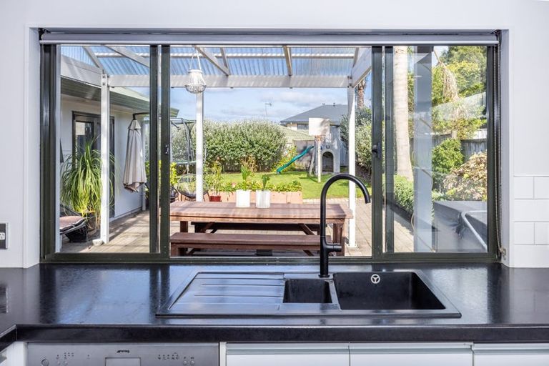 Photo of property in 33 Ayrshire Drive, Grandview Heights, Hamilton, 3200