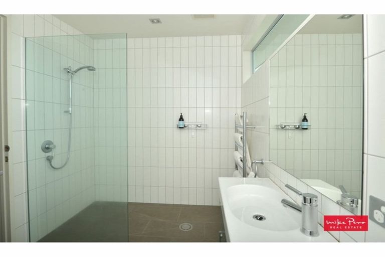 Photo of property in 34 Ripiro Drive, Baylys Beach, Dargaville, 0377