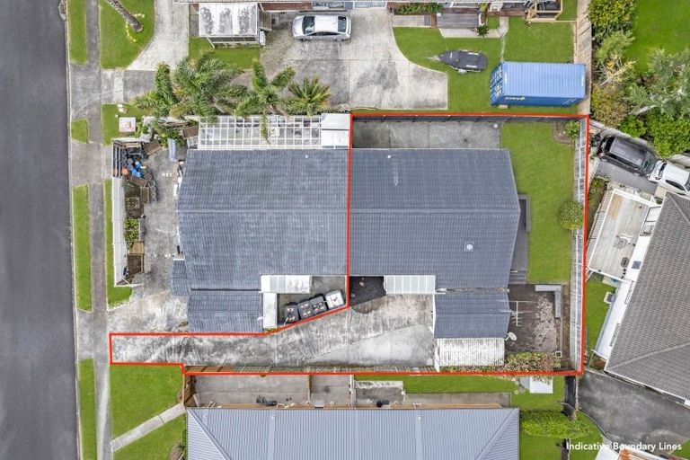 Photo of property in 2/7 Benygloe Place, Highland Park, Auckland, 2010
