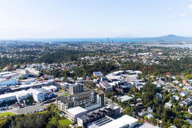 Photo of property in 310/19 Rawene Road, Birkenhead, Auckland, 0626