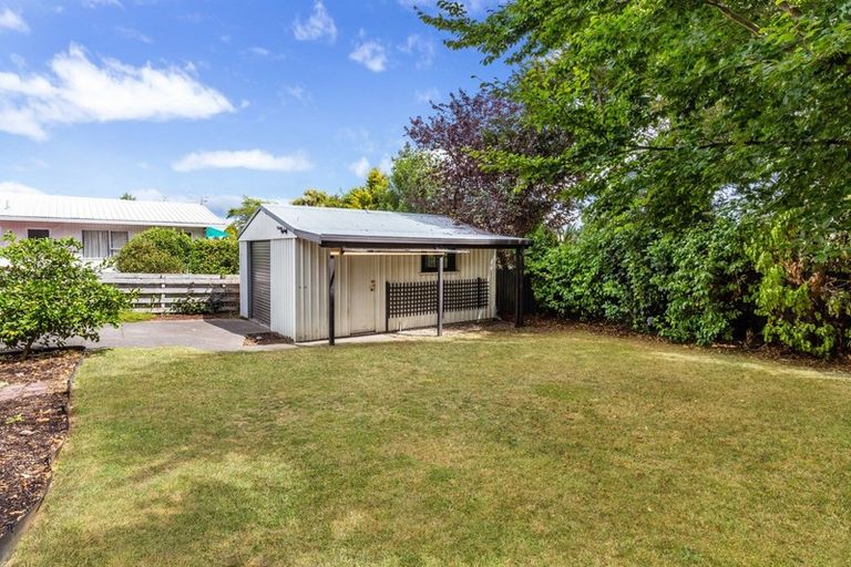 Photo of property in 17 Holland Grove, Richmond Heights, Taupo, 3330