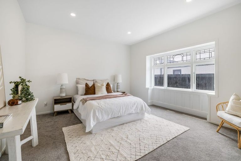 Photo of property in 1/207 Main North Road, Redwood, Christchurch, 8051