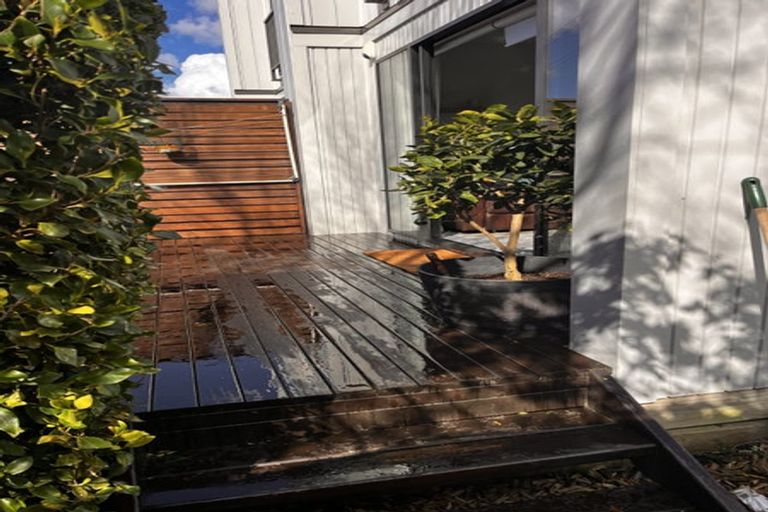 Photo of property in 16a Putini Road, Mangere Bridge, Auckland, 2022