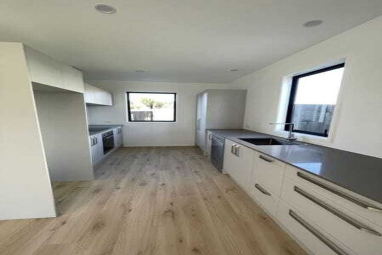 Photo of property in 10 Ara Reti, Mangere, Auckland, 2022