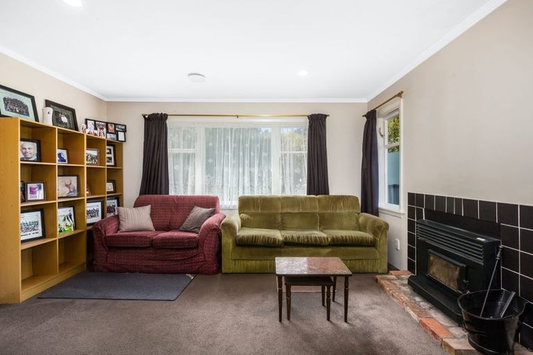 Photo of property in 6 Wood Street, Wainuiomata, Lower Hutt, 5014