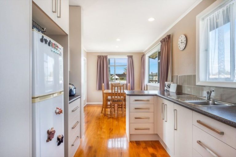 Photo of property in 59 Sandwich Road, St Andrews, Hamilton, 3200