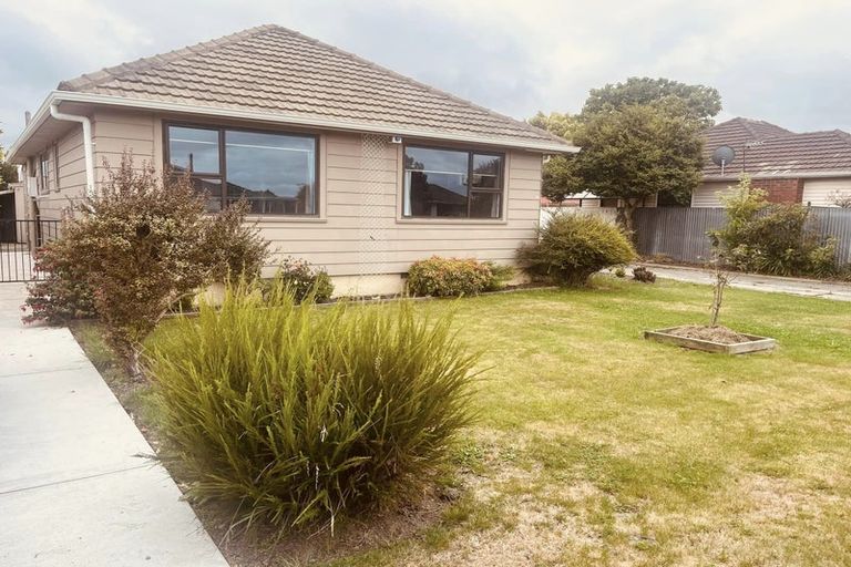 Photo of property in 19 Tinokore Street, Hei Hei, Christchurch, 8042