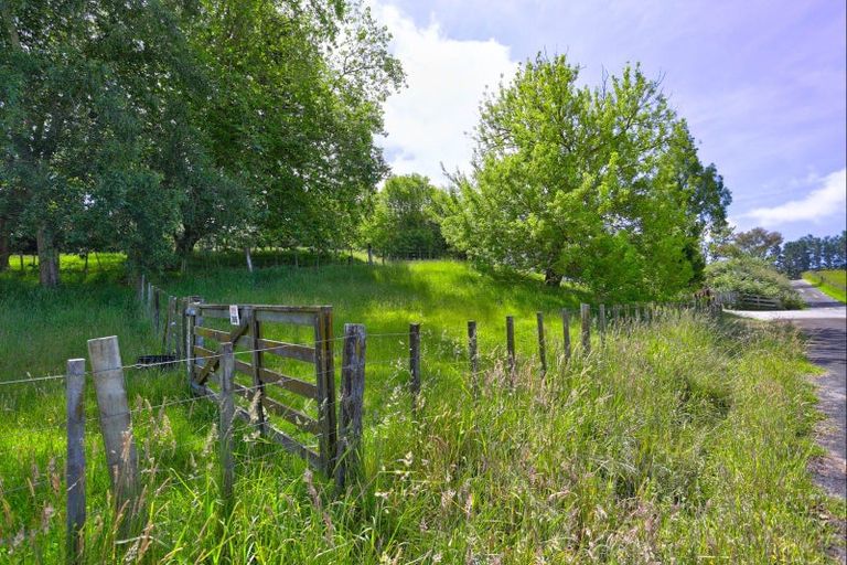 Photo of property in 215a No 3 Line, Whanganui East, Whanganui, 4582