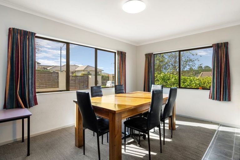 Photo of property in 52 Inverness Drive, Pyes Pa, Tauranga, 3112