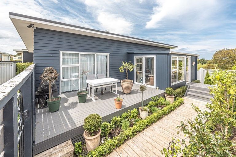 Photo of property in 5 Toi Street, Tawhero, Whanganui, 4501