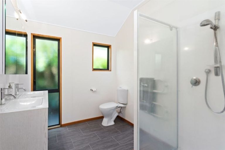 Photo of property in 7 Meadowcroft Lane, Harewood, Christchurch, 8051