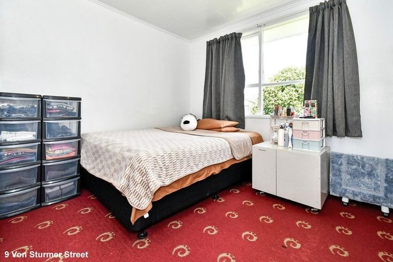 Photo of property in 9 Von Sturmer Street, Mangere East, Auckland, 2024