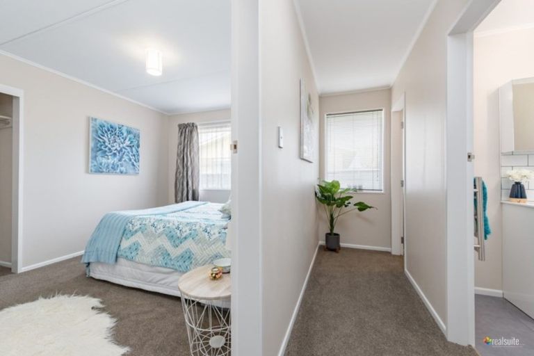 Photo of property in 1/17 Wimbledon Grove, Wainuiomata, Lower Hutt, 5014