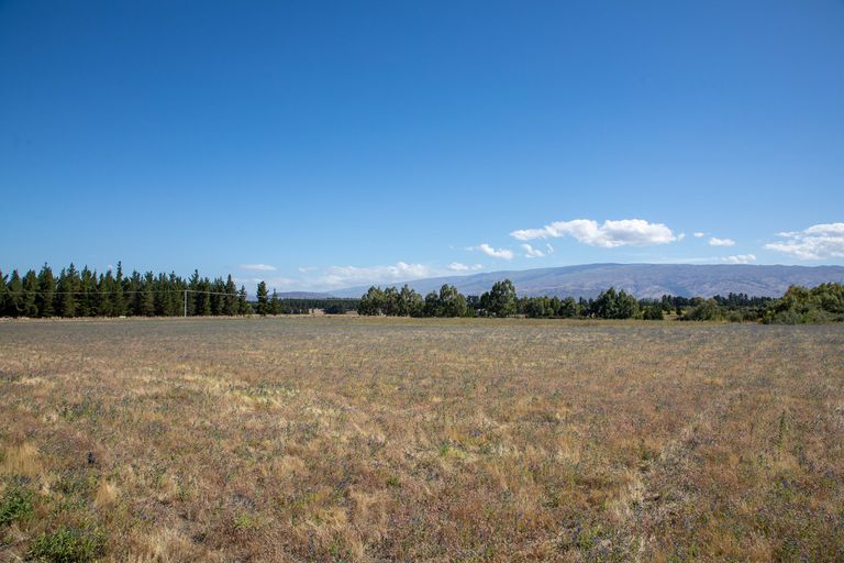 Photo of property in 21 Thyme Fields Road, Springvale, 9393