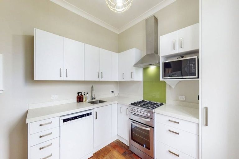 Photo of property in 35 Puriri Street, Miramar, Wellington, 6022