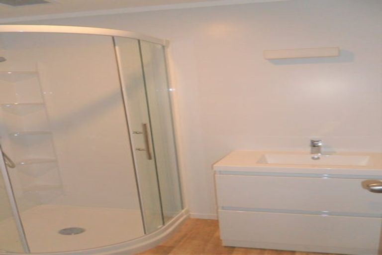 Photo of property in 8 Girton Terrace, Mount Cook, Wellington, 6021