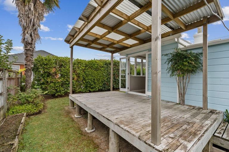 Photo of property in 13 Third Avenue, Avenues, Whangarei, 0110