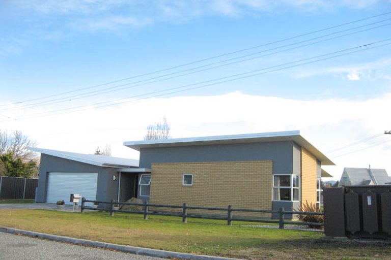 Photo of property in 35 Eureka Street, Alexandra, 9320