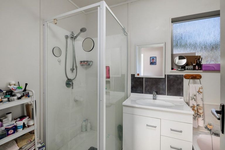 Photo of property in 17 Tui Grove, Paihia, 0200