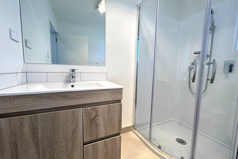 Photo of property in 10 Raupeti Lane, Henderson, Auckland, 0612