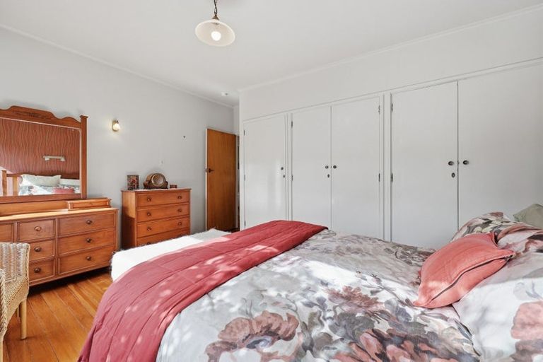 Photo of property in 37 Derwent Street, Helensburgh, Dunedin, 9010