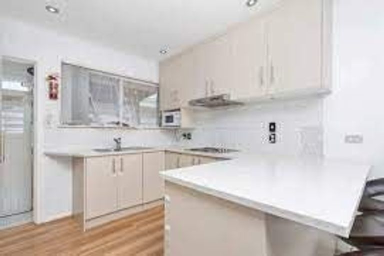 Photo of property in 1/3202 Great North Road, New Lynn, Auckland, 0600