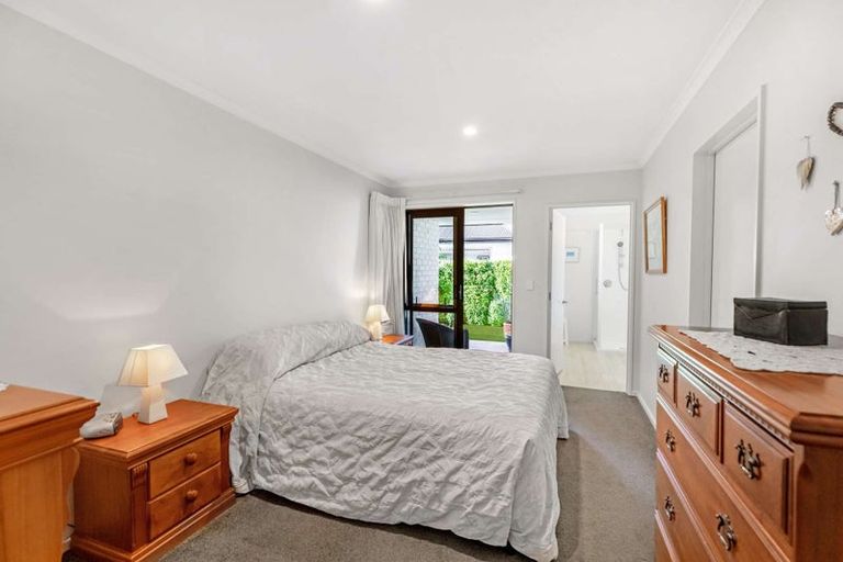 Photo of property in 27 Katrine Drive, Marshland, Christchurch, 8083