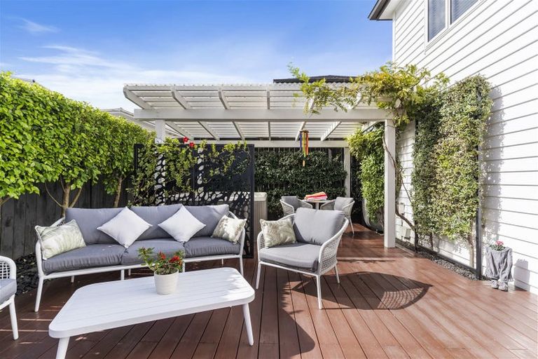 Photo of property in 80b Moore Street, Howick, Auckland, 2014