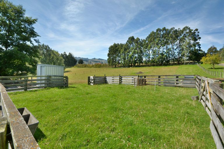 Photo of property in 27 Weir Street, Green Island, Dunedin, 9018