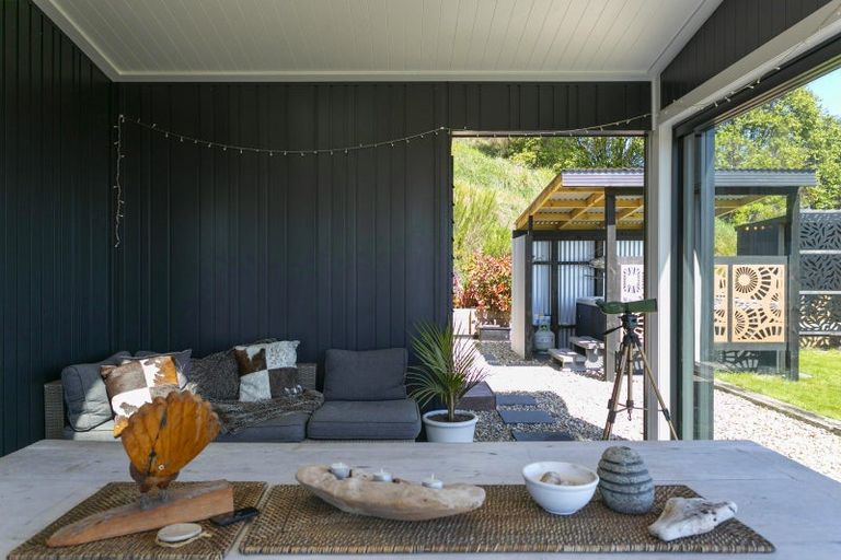 Photo of property in 130 Highland Drive, Acacia Bay, Taupo, 3385