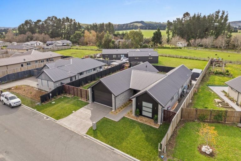 Photo of property in 39 Plover Avenue, Amberley, 7410