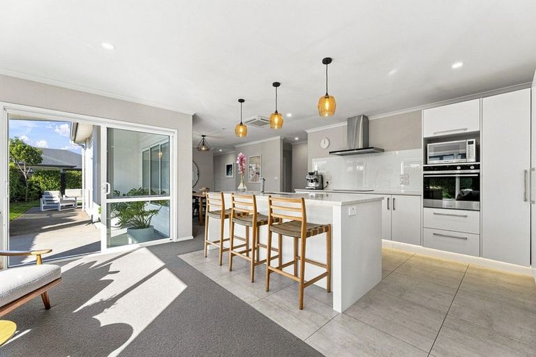Photo of property in 123 Coast Boulevard, Papamoa Beach, Papamoa, 3118