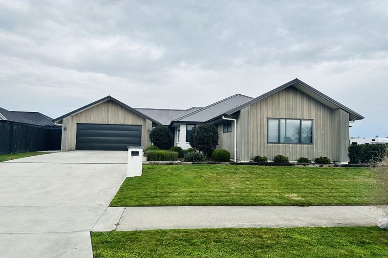 Photo of property in 2 Tekapo Road, Baverstock, Hamilton, 3200